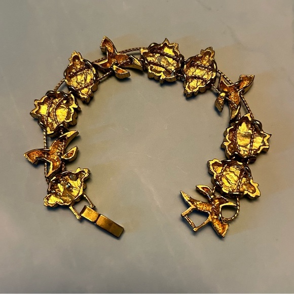 Vintage Gold Tone Enamel Flowers and Hummingbirds Slider Beaded Bracelet - Picture 4 of 5